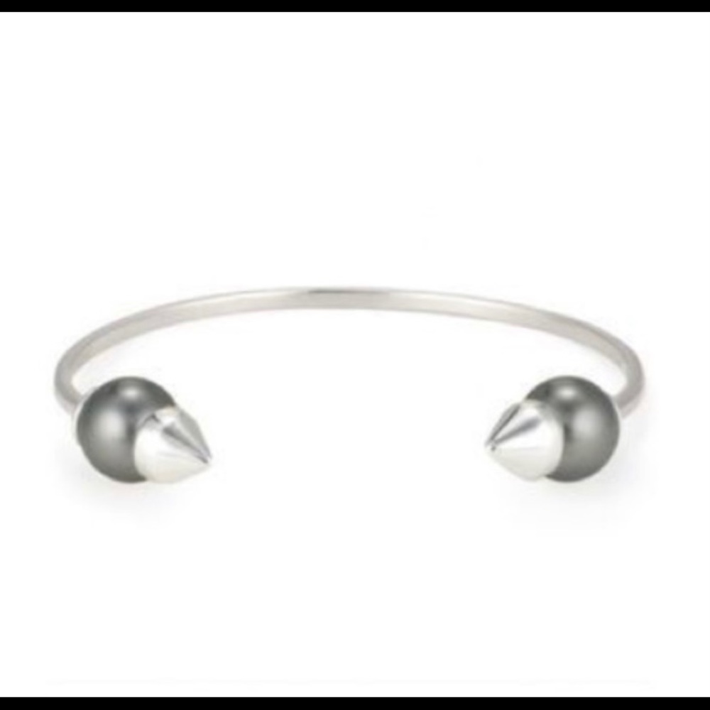 Brand new in gift box Stella & Dot Pearl Spiked silver Cuff